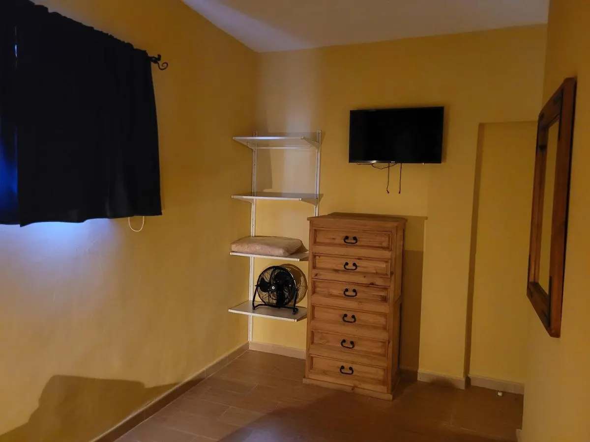 Bed & Breakfast Chabela'S Hostel Lajita