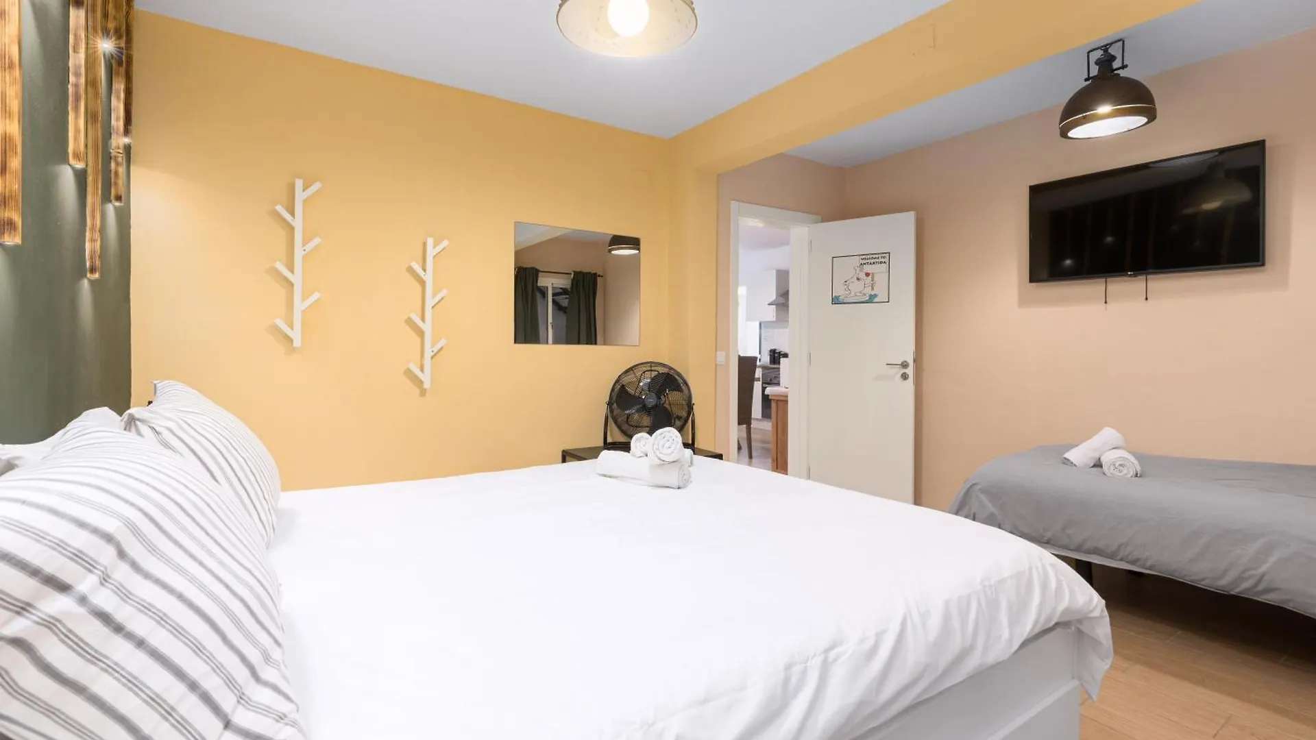 Chabela'S Hostel Lajita Bed & Breakfast