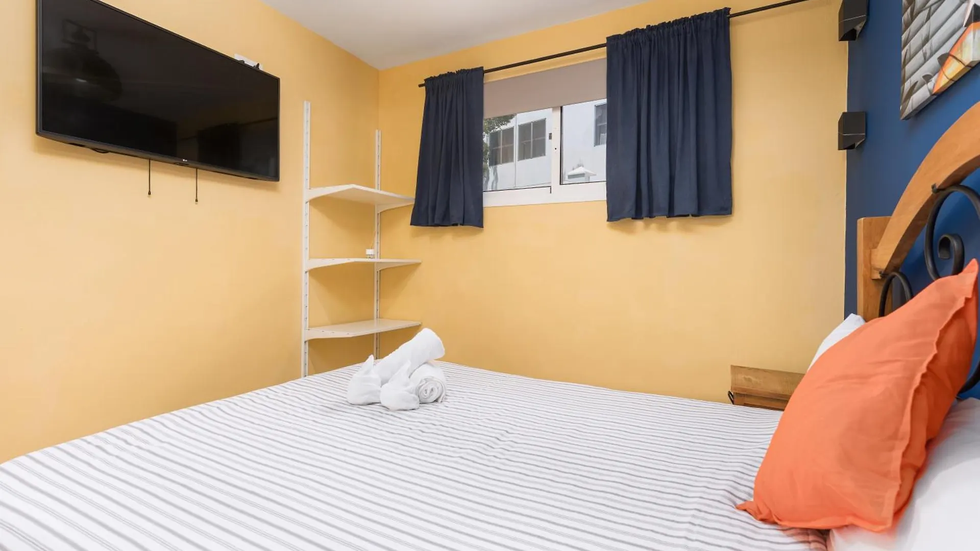 Bed and breakfast Chabela's Hostel Lajita